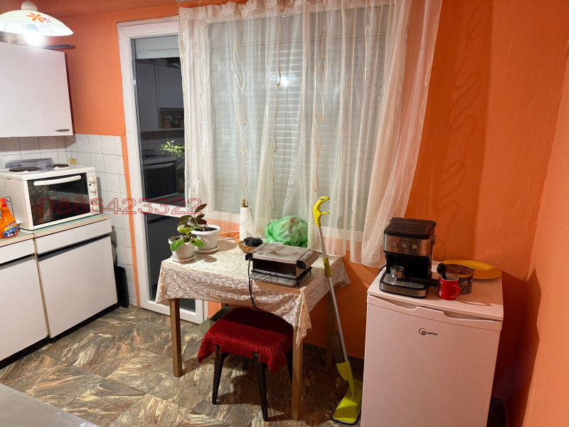 Продава 2-СТАЕН, гр. Ловеч, Младост, снимка 4 - Апартаменти - 52779522