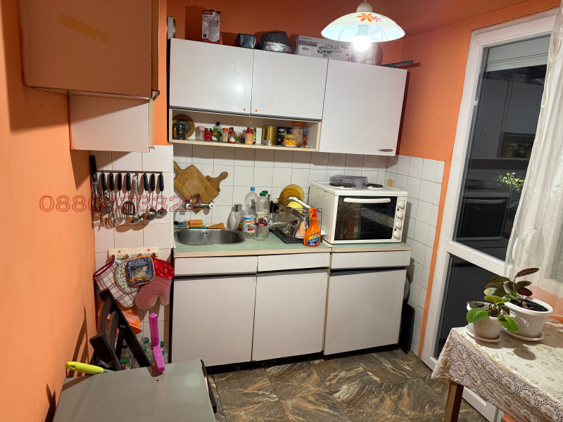 Продава 2-СТАЕН, гр. Ловеч, Младост, снимка 3 - Апартаменти - 52779522