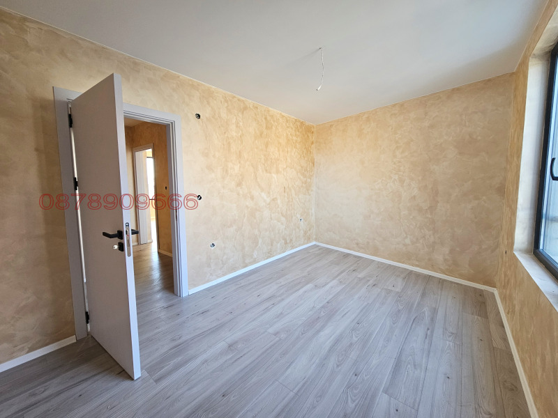 Продава 4-СТАЕН, гр. Плевен, Широк център, снимка 4 - Апартаменти - 53131901