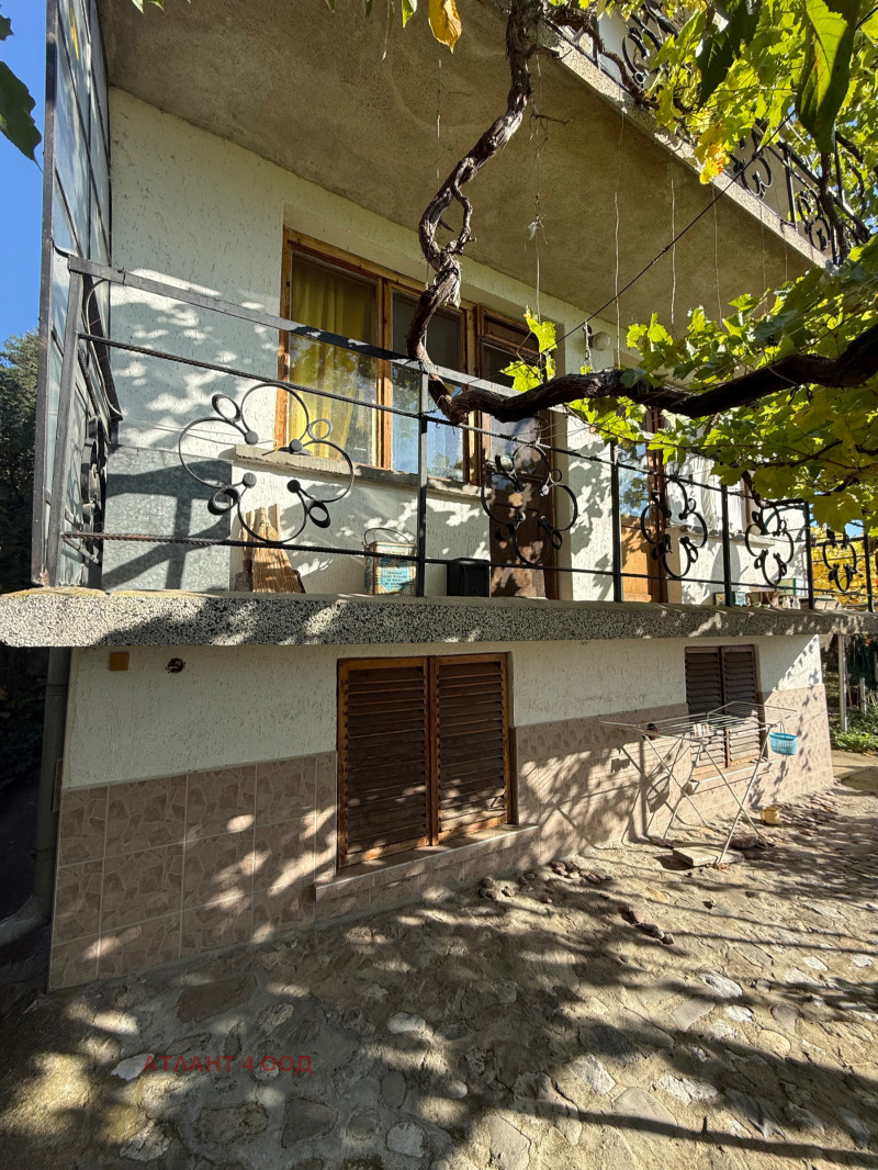 Продава КЪЩА, с. Ясеново, област Стара Загора