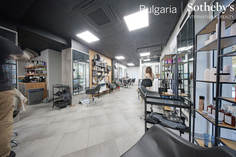 En venta  Comercio Sofia , Oborishte , 107 metros cuadrados | 51108464