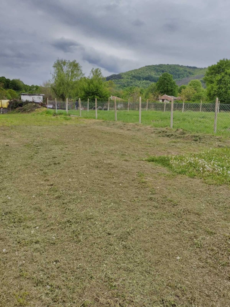 Продава ПАРЦЕЛ, област Велико Търново, с. Лазарци • 35000 € / 68454.05 лв. • 45134502 1