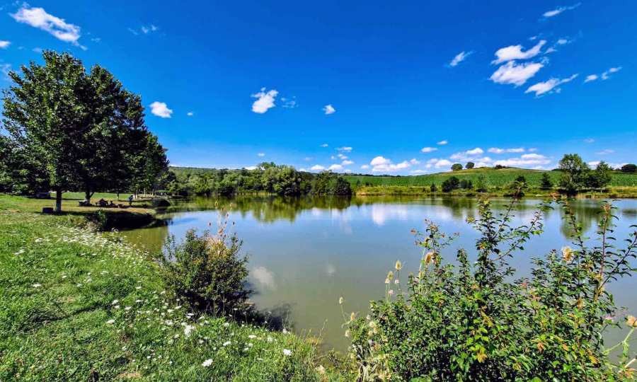 Продава КЪЩА, с. Ловнидол, област Габрово, снимка 2 - Къщи - 53035148