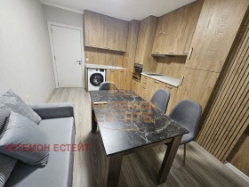 Продава 2-стаен град Варна Център - [1] 