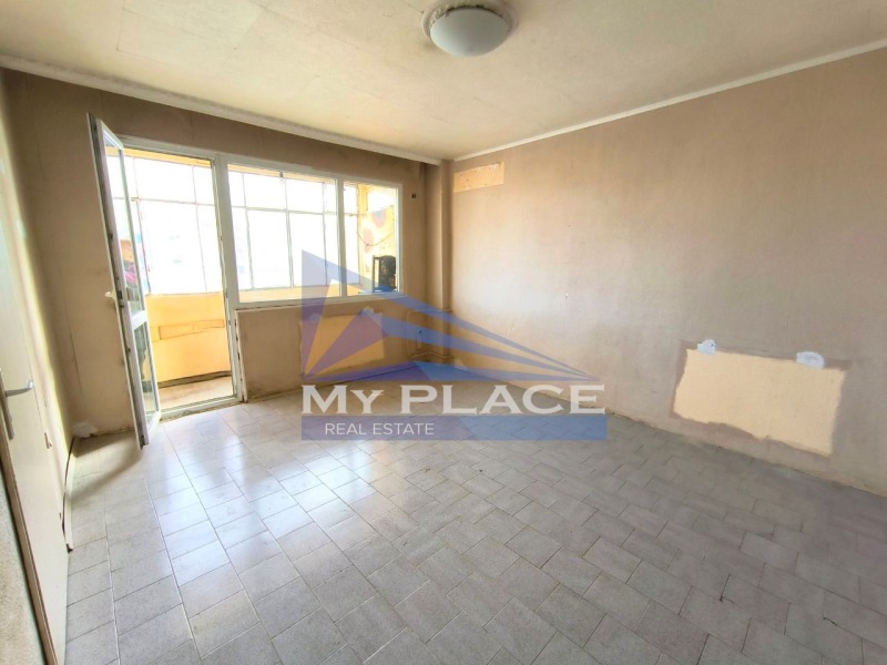 Продава 2-СТАЕН, гр. Шумен, 5-ти полк, снимка 2 - Апартаменти - 53085732