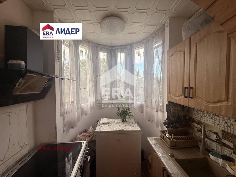 Продава 3-СТАЕН, гр. Русе, Родина 2, снимка 5 - Апартаменти - 54716365