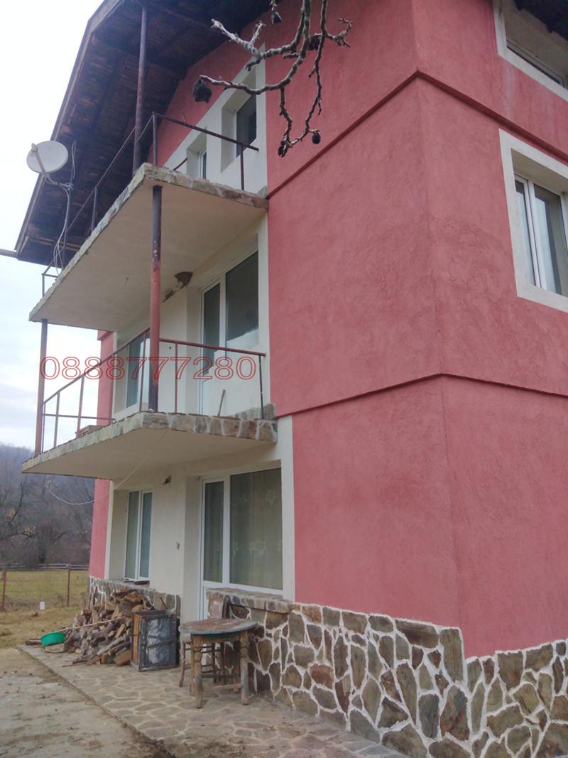 Продава КЪЩА, с. Литаково, област София област, снимка 2 - Къщи - 54245437