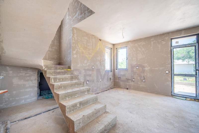 Продава КЪЩА, гр. Варна, м-т Горна Трака, снимка 6 - Къщи - 52685816