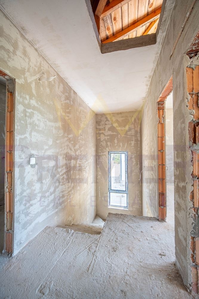 Продава КЪЩА, гр. Варна, м-т Горна Трака, снимка 15 - Къщи - 52685816