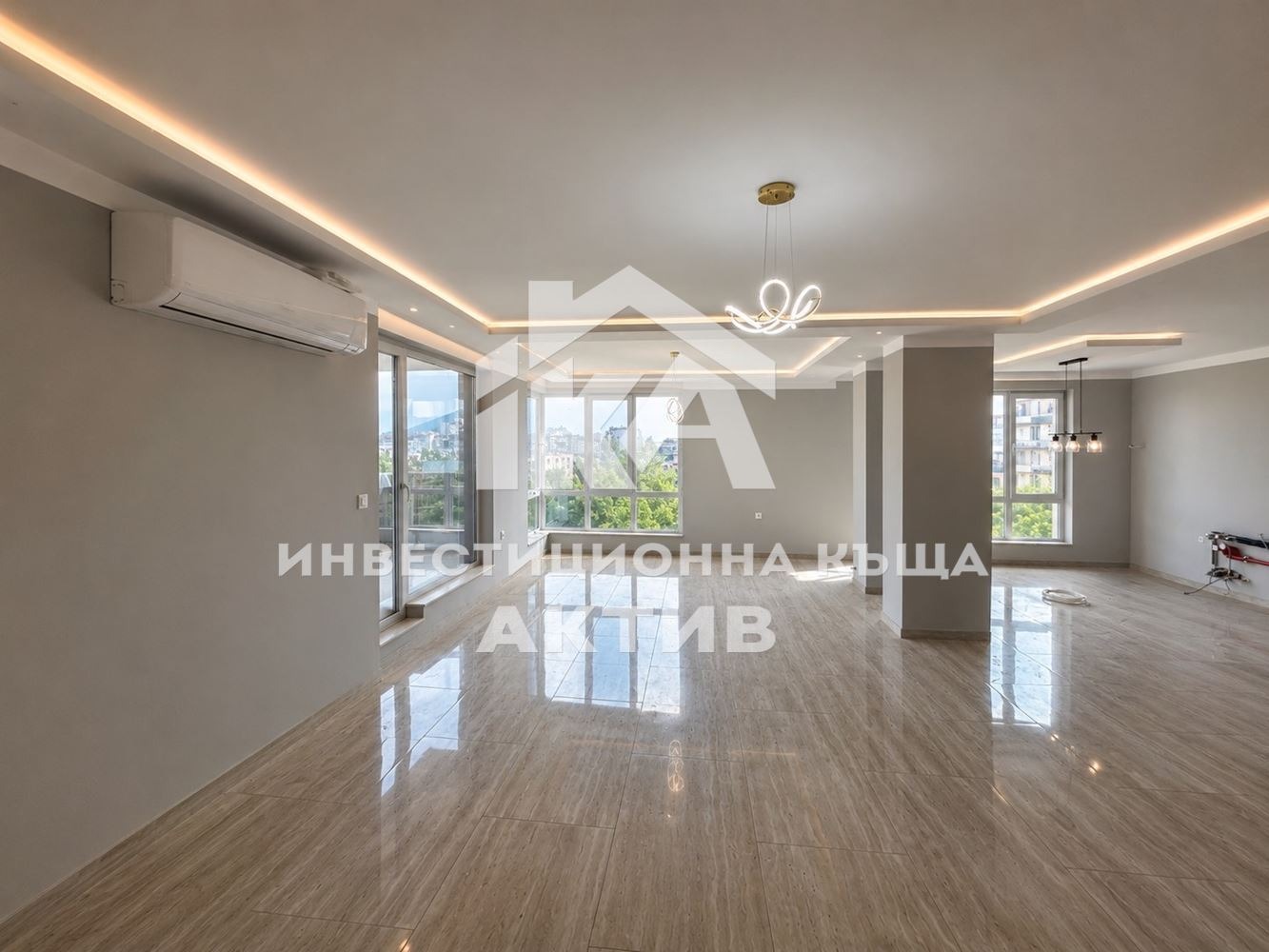 Продава 4-СТАЕН, гр. Пловдив, Южен, снимка 2 - Апартаменти - 54679585