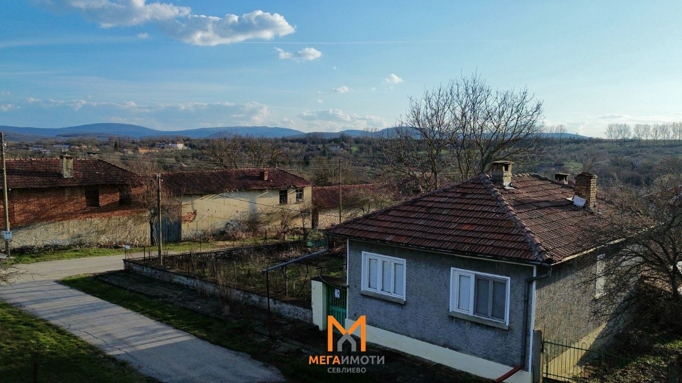 Продава КЪЩА, с. Малки Вършец, област Габрово, снимка 2 - Къщи - 53998712