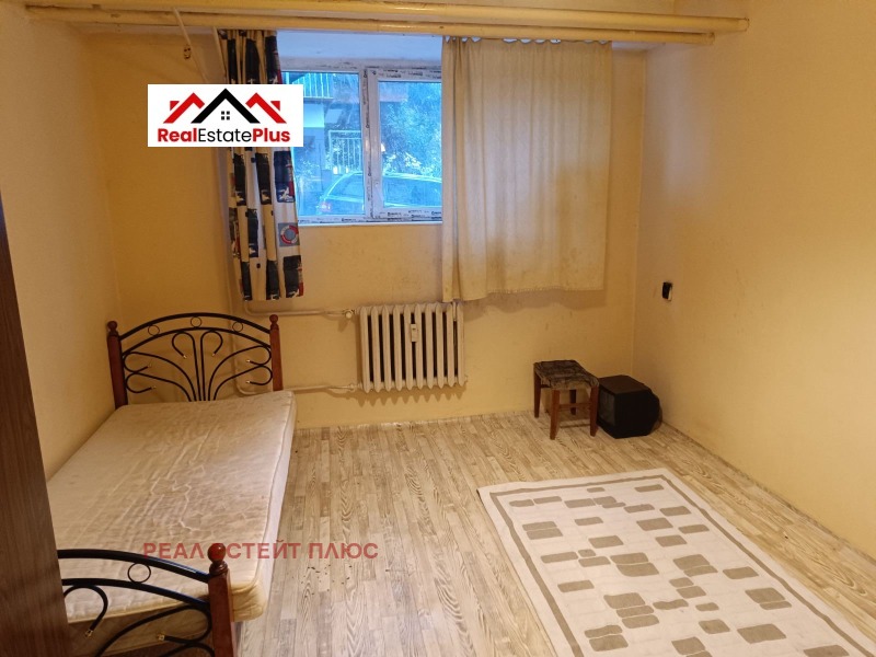 Продава 3-СТАЕН, гр. Плевен, Идеален център, снимка 3 - Апартаменти - 53032842