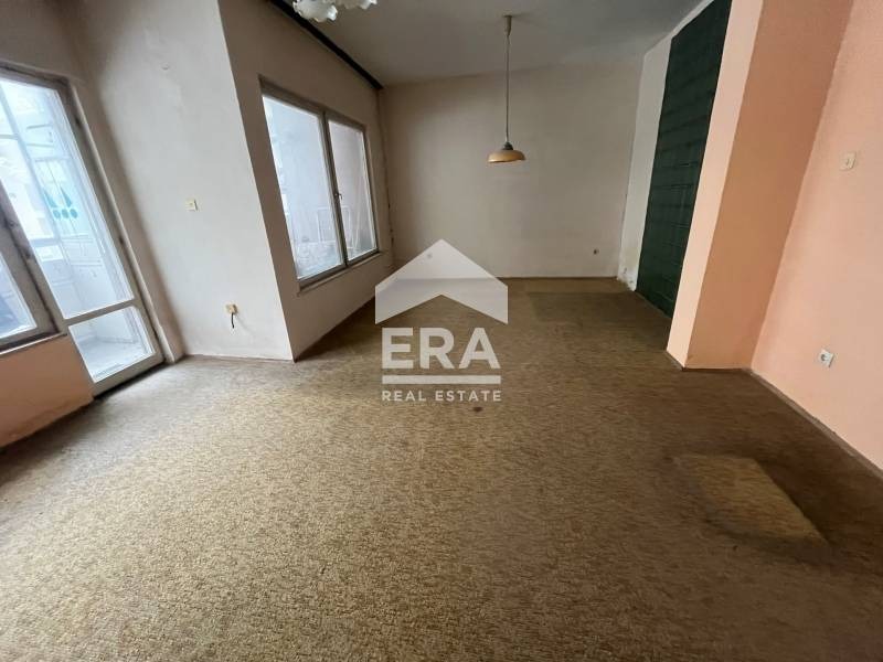 Продава 3-СТАЕН, гр. Варна, ВИНС-Червен площад, снимка 2 - Апартаменти - 53339187