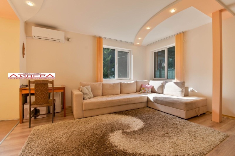 Продава КЪЩА, с. Гълъбово, област Пловдив, снимка 2 - Къщи - 52129700