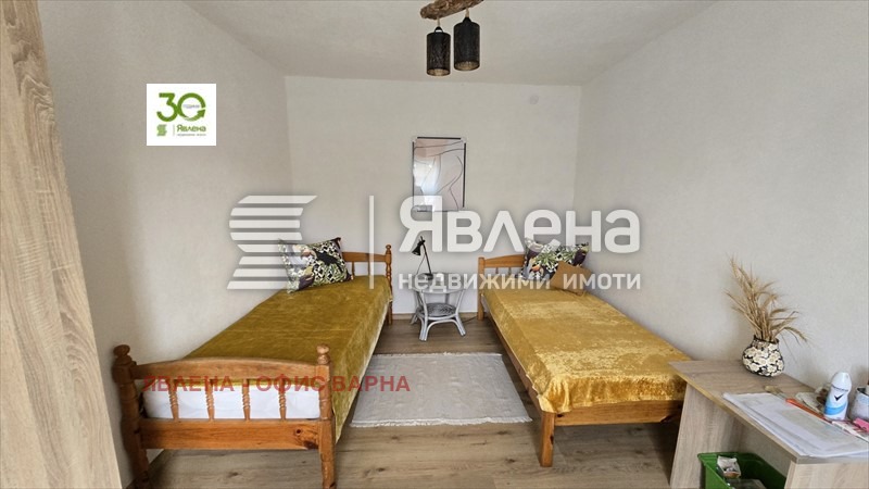 Продава КЪЩА, с. Соколово, област Добрич, снимка 9 - Къщи - 53688068