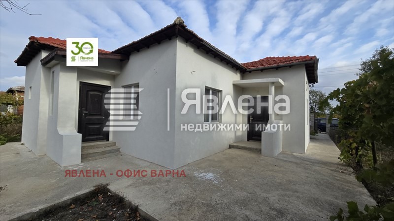 Продава КЪЩА, с. Соколово, област Добрич, снимка 3 - Къщи - 53688068
