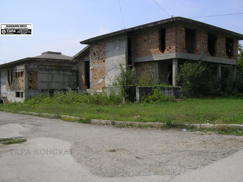 Продава ХОТЕЛ, гр. Стражица, област Велико Търново, снимка 5 - Хотели - 45054541