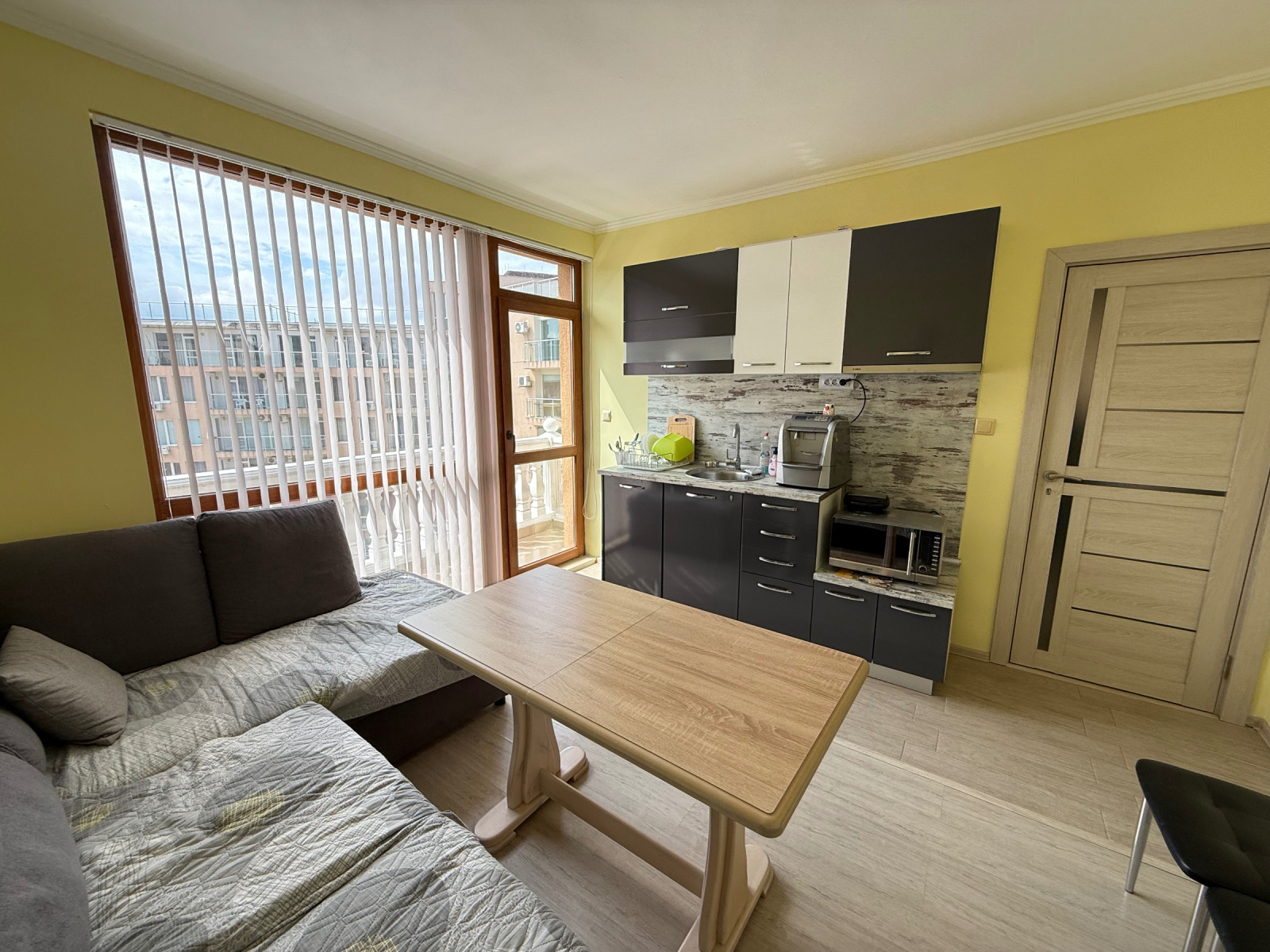 Продава 2-СТАЕН, гр. Приморско, област Бургас