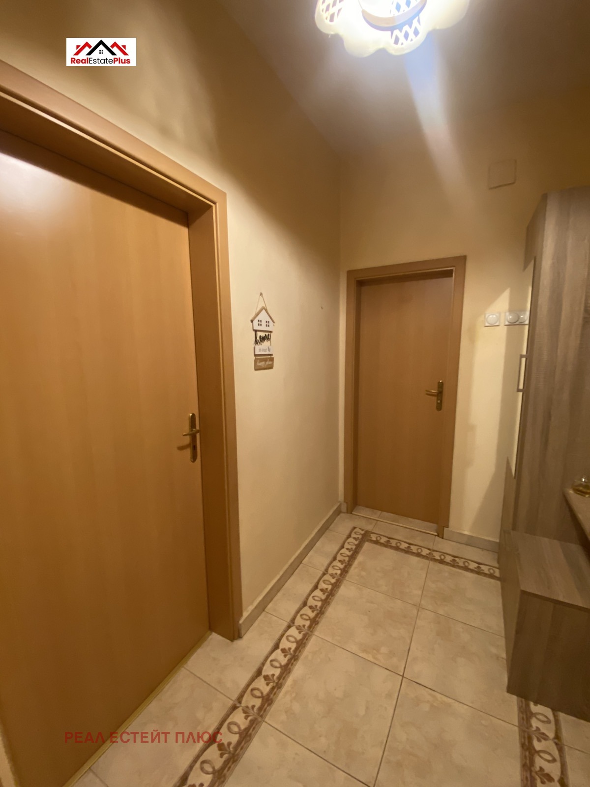 Продава 3-СТАЕН, гр. Плевен, Идеален център, снимка 2 - Апартаменти - 53032842