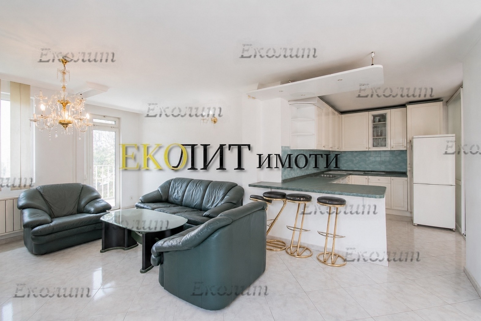 Продава МНОГОСТАЕН, гр. София, Център
