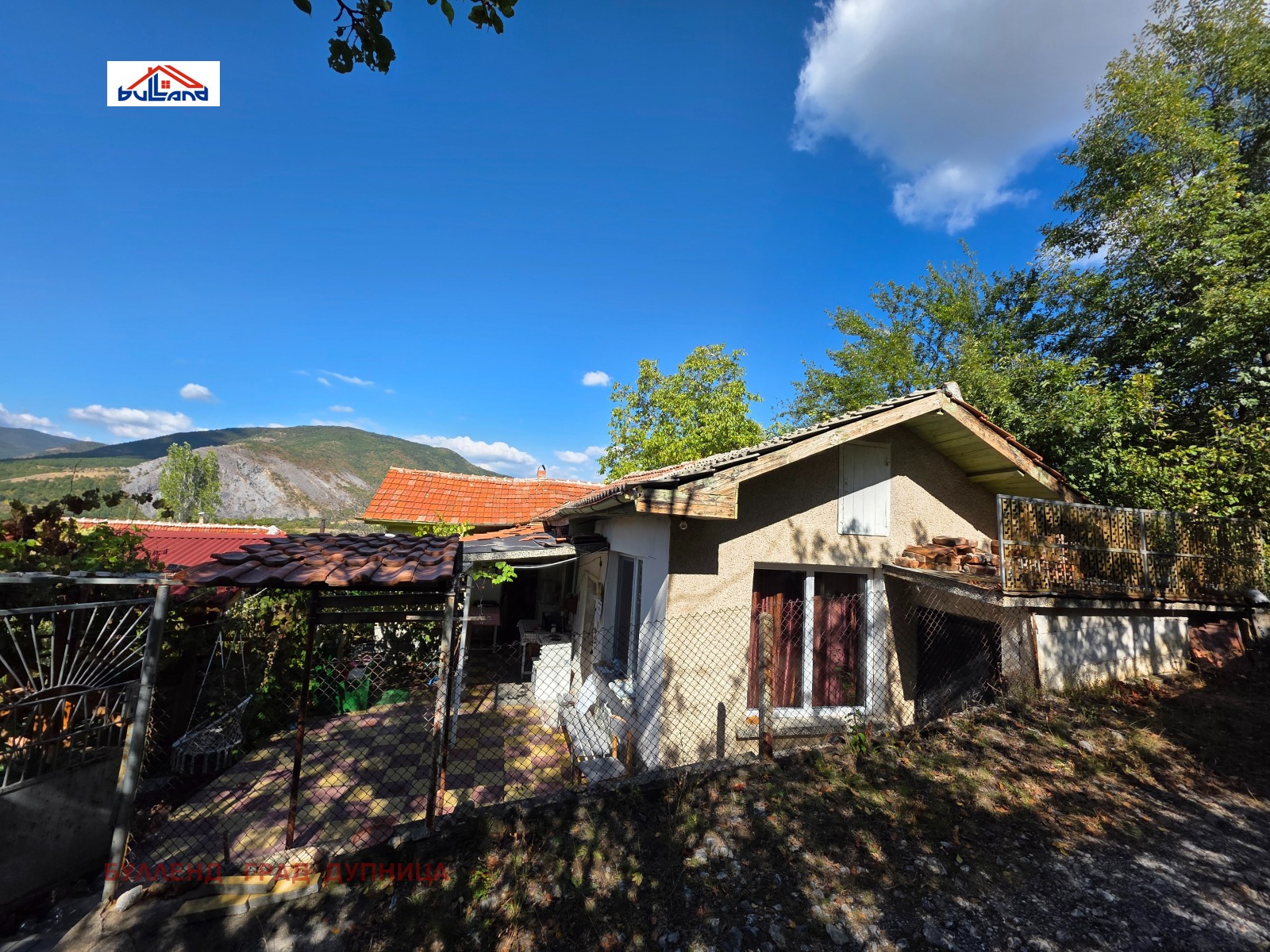 Продава КЪЩА, с. Коркина, област Кюстендил