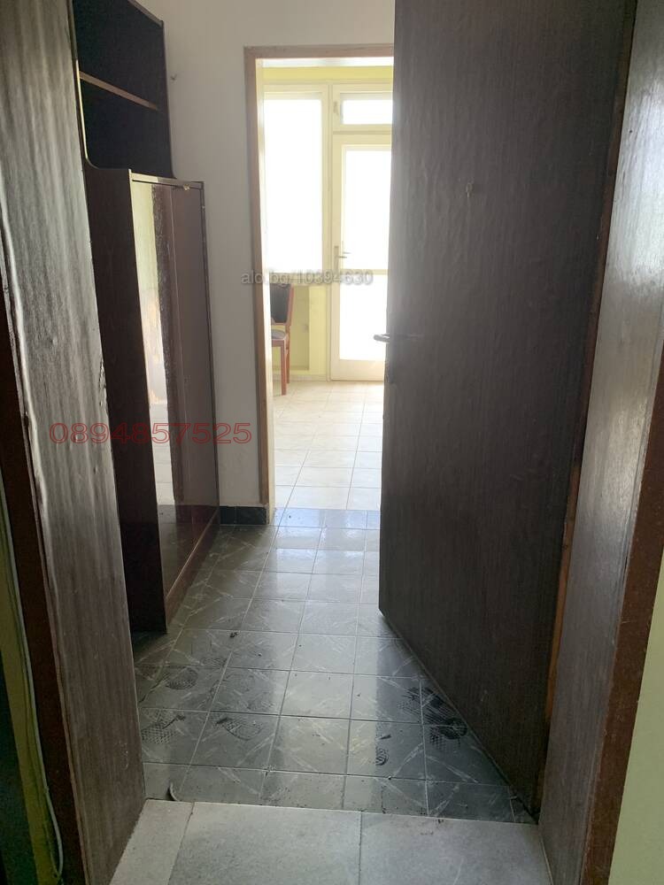 Продава 2-СТАЕН, гр. Шумен, Математическа гимназия, снимка 3 - Апартаменти - 53179610