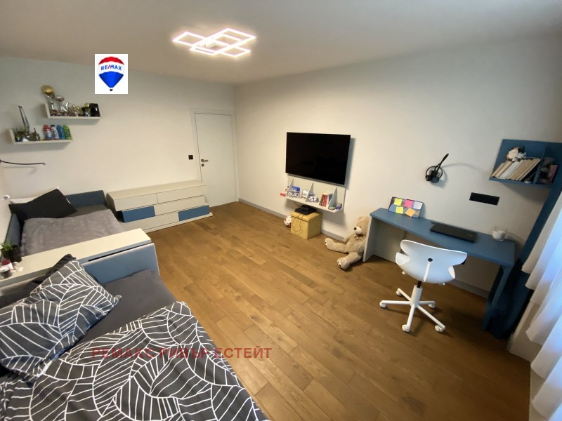 De vânzare  2 dormitoare Ruse , Țentâr , 110 mp | 72916086 - imagine [10]