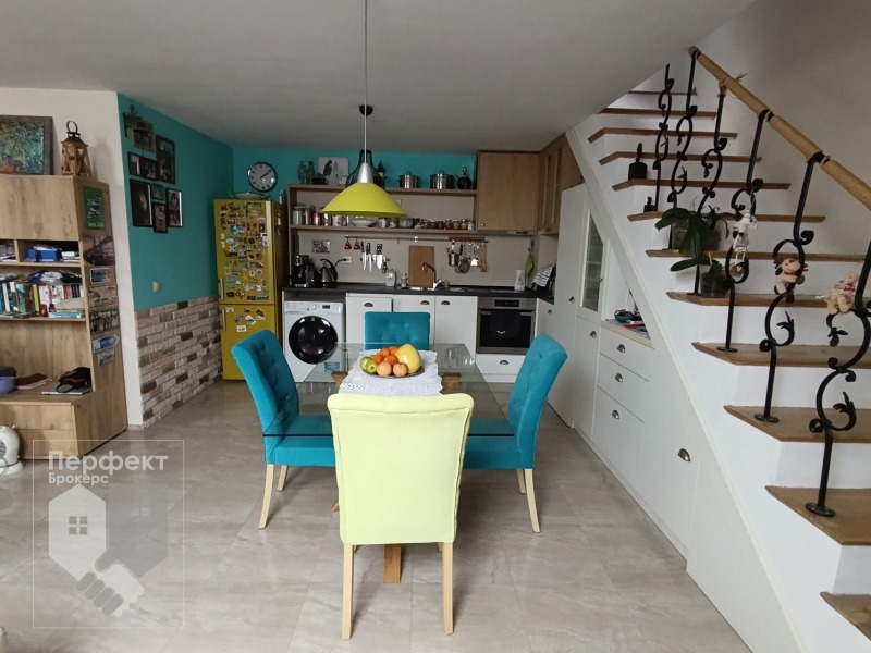 Продава 3-СТАЕН, гр. Велико Търново, Колю Фичето, снимка 4 - Апартаменти - 52976337