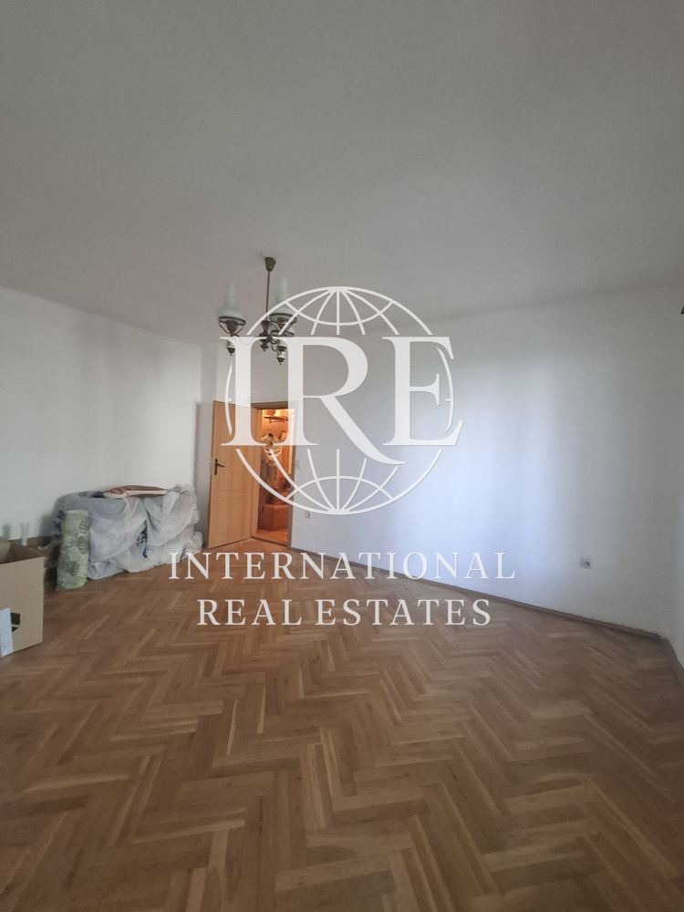 Продава 4-СТАЕН, гр. Варна, Окръжна болница-Генерали, снимка 5 - Апартаменти - 56733724