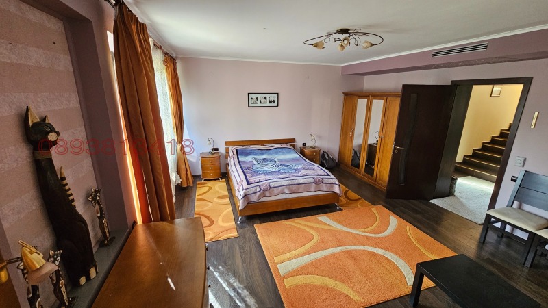Продава  Къща област Русе , с. Мечка , 453 кв.м | 56943130 - изображение [7]
