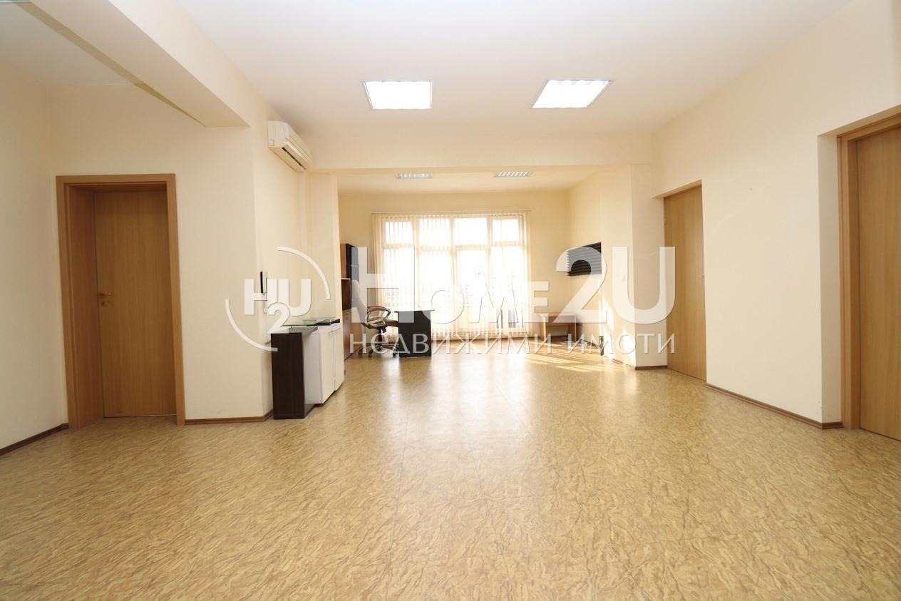 Продава МНОГОСТАЕН, гр. София, Банишора, снимка 2 - Апартаменти - 54515850