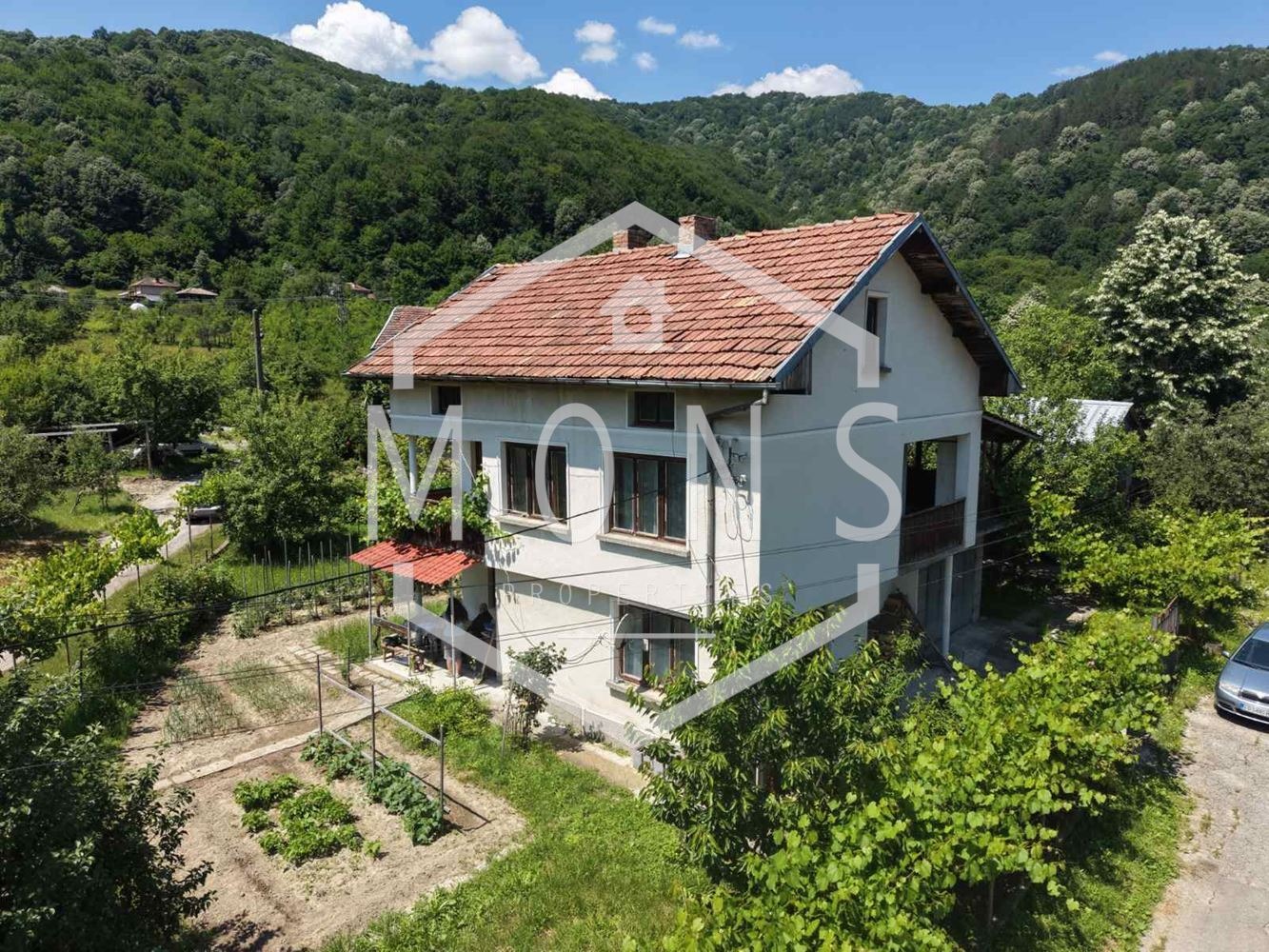 Продава КЪЩА, с. Стоките, област Габрово