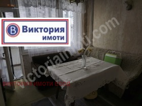 Продава 3-стаен град Велико Търново Колю Фичето - [1] 