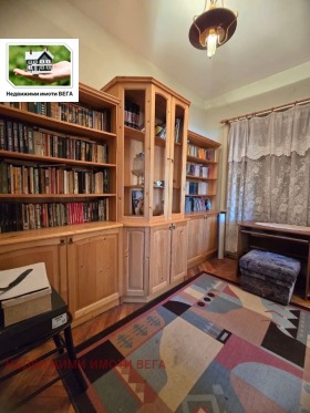 Piso de la casa Gorna Oryajovitsa, región Veliko Tarnovo