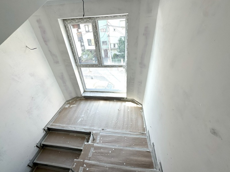 Till salu  2 sovrum Sofia , Banisjora , 111 kvm | 99275315 - bild [10]