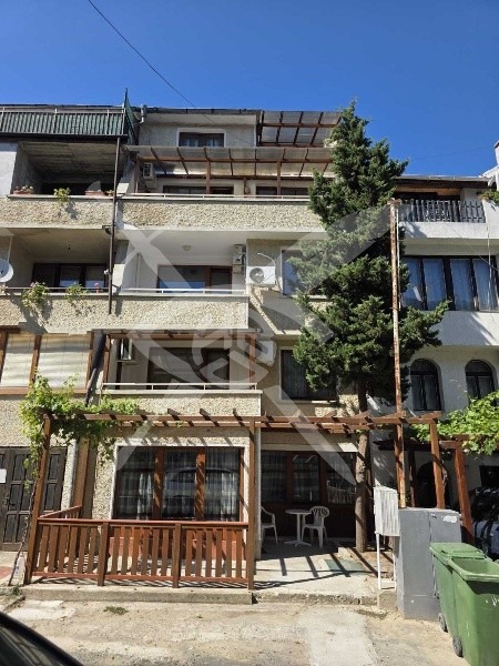 Продава  Къща област Бургас , гр. Свети Влас , 500 кв.м | 94693715