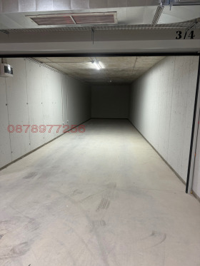 ГАРАЖ, ПАРКОМЯСТО, 38 m2