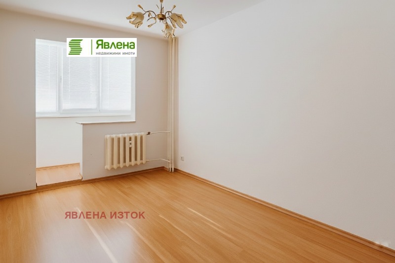 Продава 4-СТАЕН, гр. София, Мусагеница