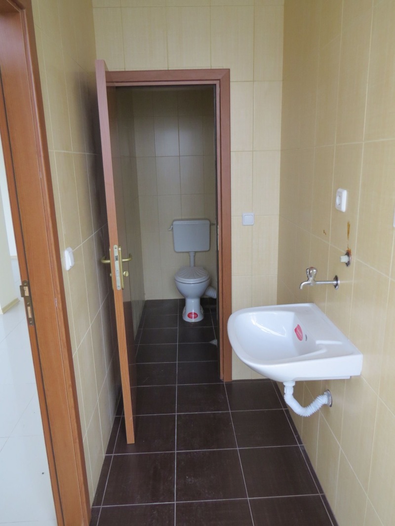 Til salg  Kontor Veliko Tarnovo , Promishlena zona - Zapad , 40 kvm | 80529139 - billede [4]