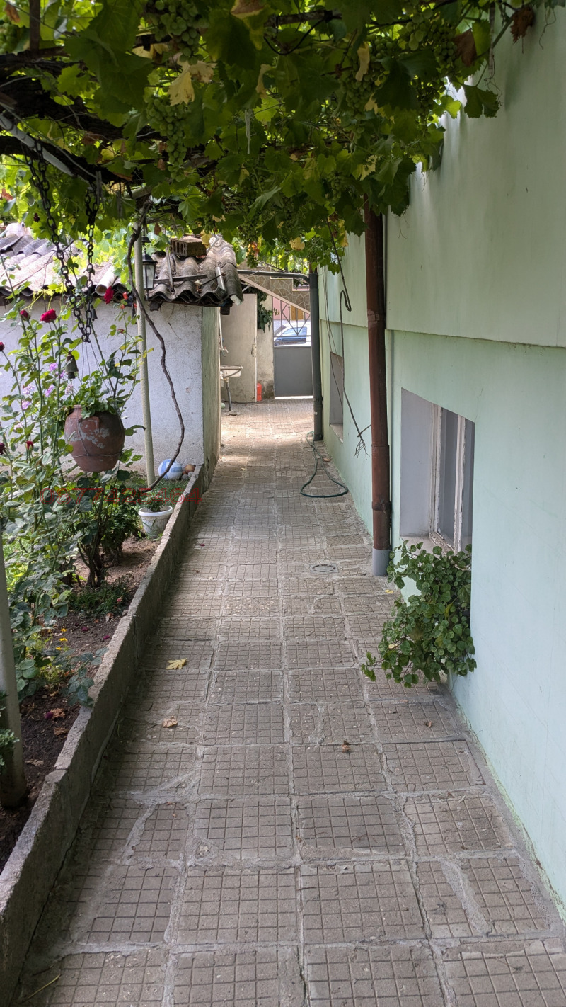 Продава ЕТАЖ ОТ КЪЩА, гр. Харманли, област Хасково, снимка 16 - Етаж от къща - 52781792