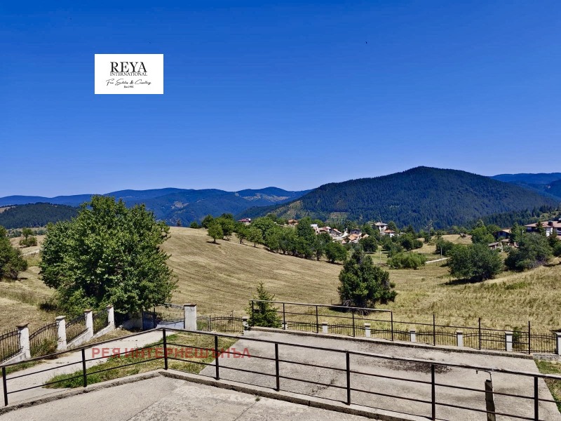 Продава  Къща, област Смолян, с. Гела •  320 000 € • ID 95963910 — holmes.bg - [1] 