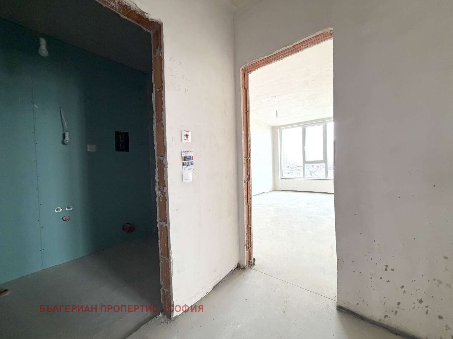 Продава 3-СТАЕН, гр. София, Банишора, снимка 2 - Апартаменти - 53163150