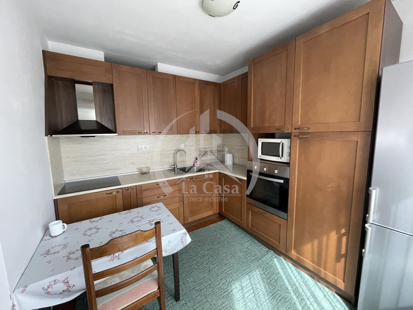 Продава КЪЩА, с. Хераково, област София област