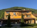 Продава ХОТЕЛ, с. Рибарица, област Ловеч, снимка 1