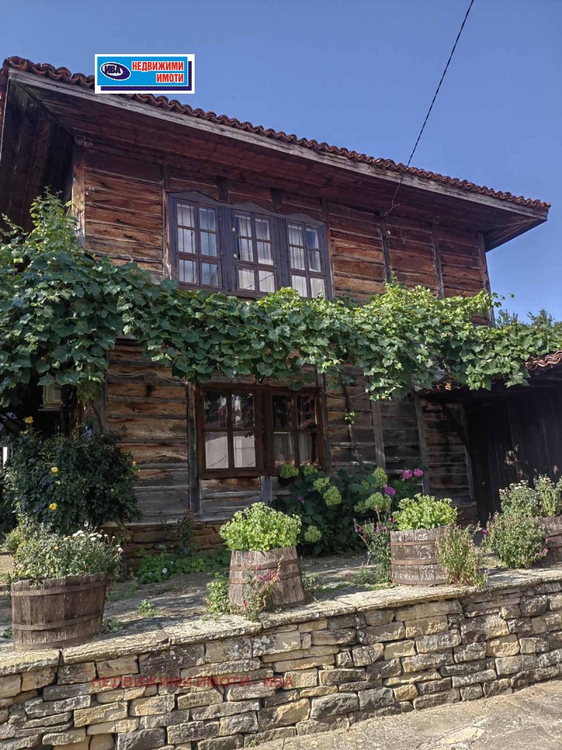 Продава КЪЩА в област Сливен, с. Медвен - 500 кв.м / 127 822.97 € » 250 000 лв., НЕДВИЖИМИ ИМОТИ - ИВА