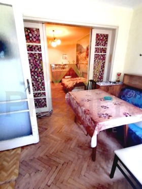 3+ camere da letto Festivalen kompleks, Varna 2