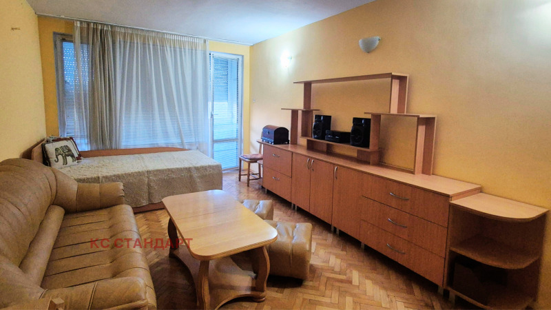 Продава 2-СТАЕН, гр. Плевен, Сторгозия, снимка 3 - Апартаменти - 52810670