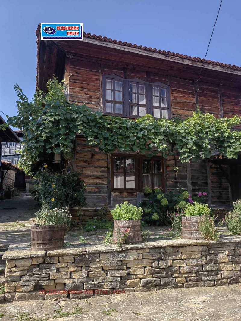 Продава  Къща област Сливен , с. Медвен , 500 кв.м | 50996677 - изображение [2]