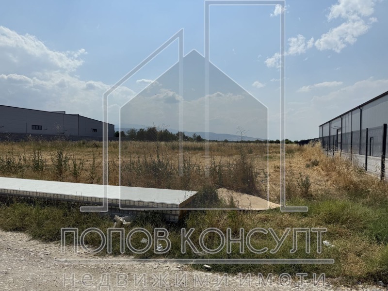 Eladó  Cselekmény Plovdiv , Industrialna zona - Jug , 3628 négyzetméter | 51863499