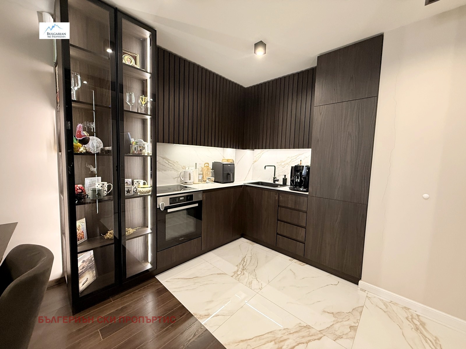 Продава 3-СТАЕН, гр. София, Витоша, снимка 2 - Апартаменти - 53827611